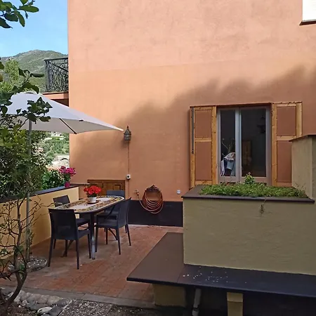 L' Eden Di Erasmo Apartment *