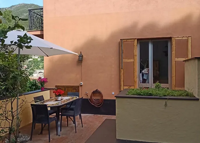 L' Eden Di Erasmo דירה *